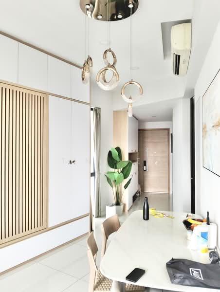 d'Leedon (Former Farrer Court), 9 Leedon Heights, 2 Bedrooms, 1,076 sqft, Condominium For Sale, by Tina Lee, 500187256 - Living room - PropertyGuru.com.sg