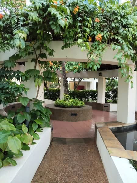 Palm Gardens, 2A Hong San Walk, 3 Bedrooms, 1,206 sqft, Condominium For Sale, by Baron Yeo, 500187259 - PropertyGuru.com.sg