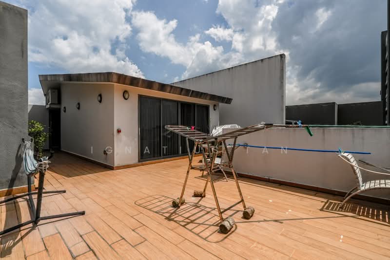 Meadows @ Peirce, 628 Upper Thomson Road, 4 Bedrooms, 3,068 sqft, Condominium For Sale, by Ignatius Tan, 500187260 - Roof Terrace - PropertyGuru.com.sg