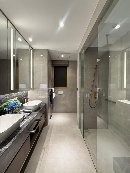 Grand Dunman, 18 Dunman Road, 6 Bedrooms, 3,069 sqft, Condominium For Sale, by Yvonne Chua, 500187278 - Bathroom - PropertyGuru.com.sg