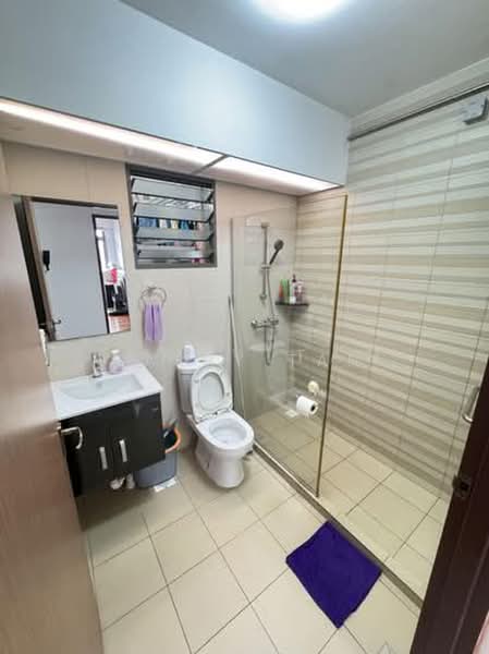 335B Anchorvale Crescent, 335B Anchorvale Crescent, 2 Bedrooms, 1,238 sqft, HDB Flat For Sale, by Larry Tan, 500187287 - Bathroom - PropertyGuru.com.sg