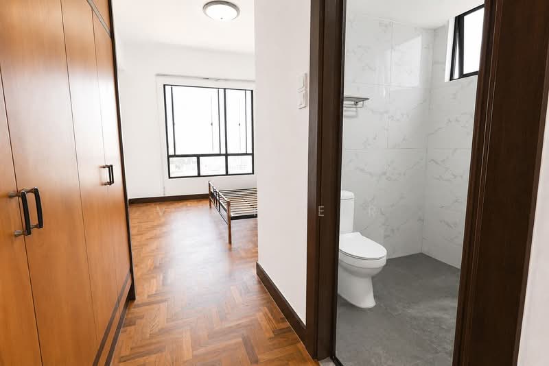 Regent Heights, 50 Bukit Batok East Avenue 5, 3 Bedrooms, 1,173 sqft, Condominium For Rent, by Vikki Tear, 500187288 - Master Bedroom - PropertyGuru.com.sg