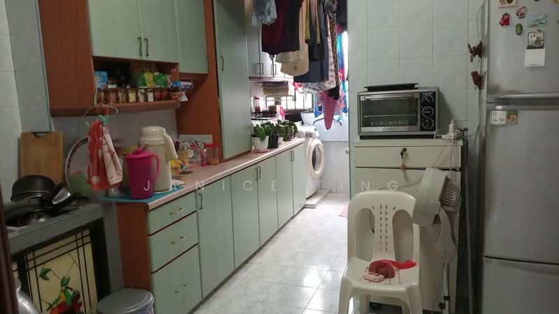 156 Lorong 1 Toa Payoh, 156 Lorong 1 Toa Payoh, Room Rental, 100 sqft, HDB Flat For Rent, by Janice Ting, 500187289 - Kitchen - PropertyGuru.com.sg