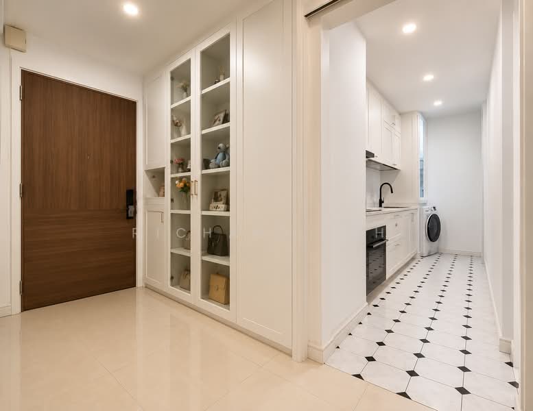 Canberra Residences, 517 Canberra Drive, 1 Bedroom, 614 sqft, Condominium For Rent, by Richard Poh, 500187293 - Entrance - PropertyGuru.com.sg