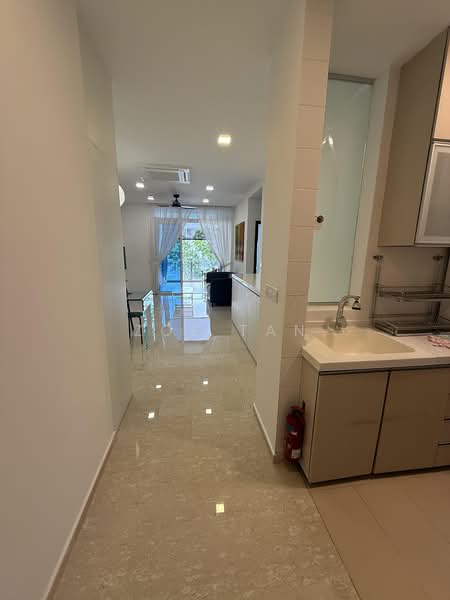 Residence 66, 66 Telok Kurau Road, 2 Bedrooms, 915 sqft, Apartment For Rent, by Zoe Tan, 500187300 - Living Room - PropertyGuru.com.sg