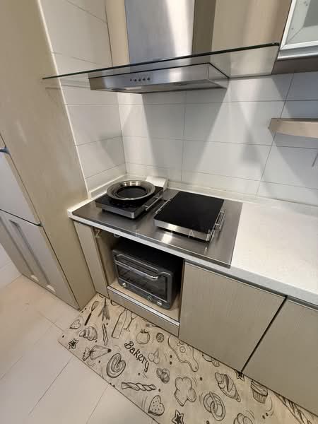 Residence 66, 66 Telok Kurau Road, 2 Bedrooms, 915 sqft, Apartment For Rent, by Zoe Tan, 500187300 - Kitchen - PropertyGuru.com.sg