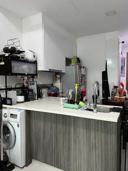 La Vida @ 130, 130 Lorong K Telok Kurau, 1 Bedroom, 484 sqft, Condominium For Sale, by Lim Hwee See (Iris), 500187308 - Kitchen - PropertyGuru.com.sg