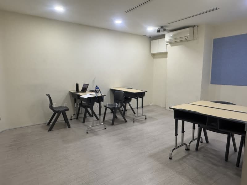 Chiat Hong Building, 110 Middle Road, 2,497 sqft, Office For Rent, by Teh Jing Ying, 500187315 - Study - CommercialGuru.com.sg