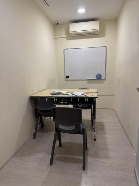 Chiat Hong Building, 110 Middle Road, 2,497 sqft, Office For Rent, by Teh Jing Ying, 500187315 - Study - CommercialGuru.com.sg