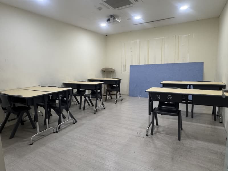 Chiat Hong Building, 110 Middle Road, 2,497 sqft, Office For Rent, by Teh Jing Ying, 500187315 - Study - CommercialGuru.com.sg