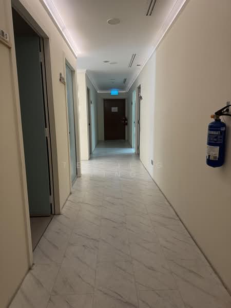 Chiat Hong Building, 110 Middle Road, 2,497 sqft, Office For Rent, by Teh Jing Ying, 500187315 - Corridor - CommercialGuru.com.sg