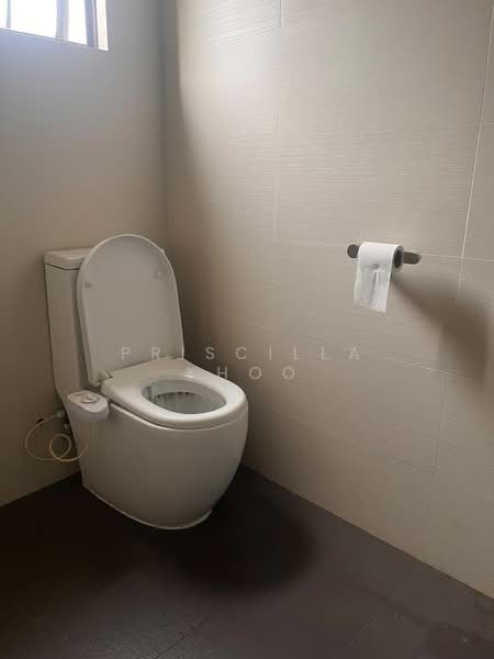 Invest Ho Building, 1 MacTaggart Road, 2,173 sqft, Light Industrial (B1) For Rent, by Priscilla Khoo, 500187324 - Bathroom - CommercialGuru.com.sg