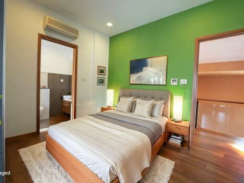 ❤️$2,xxx psf BUNGALOW IN GCB LOCALE❤️⚡ELEVATED LAND⚡⭐UNBLOCKED VIEWS⭐, ORIOLE CRESCENT | CASSIA DRIVE | SUNSET AVENUE | ASH GROVE | OEI TIONG HAM | FORD AVENUE | LEEDON PARK | BELMONT | CORNWALL | WOOLERTON, 7 Bedrooms, 15,000 sqft, Good Class Bungalow For Sale, by Gabriel Lim, 500187335 - PropertyGuru.com.sg