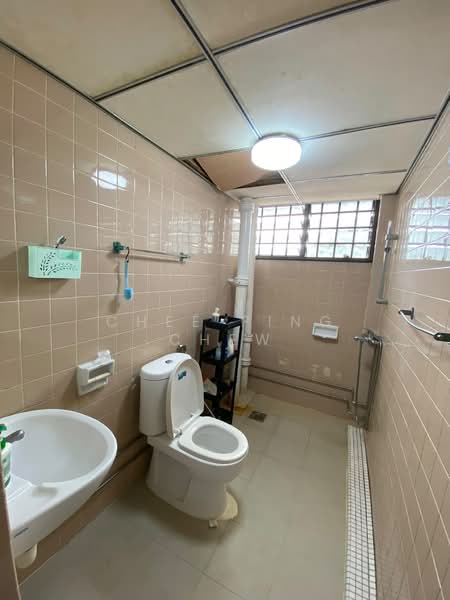 Laguna Park, 5000F Marine Parade Road, Room Rental, 200 sqft, Apartment For Rent, by Chee Ping CHEW, 500187347 - Bathroom - PropertyGuru.com.sg