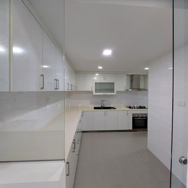 Shelford Regency, 65 Shelford Road, 3 Bedrooms, 1,281 sqft, Condominium For Sale, by Keith Sim, 500187352 - Kitchen - PropertyGuru.com.sg