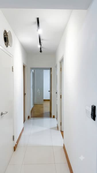 665C Punggol Drive, 665C Punggol Drive, 3 Bedrooms, 1,001 sqft, HDB Flat For Sale, by Tango Tan, 500187388 - Corridor - PropertyGuru.com.sg