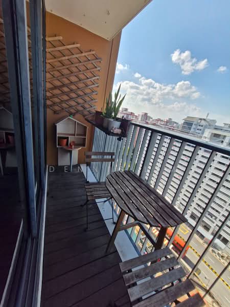 Coco Palms, 27 Pasir Ris Grove, 3 Bedrooms, 1,098 sqft, Condominium For Rent, by Dennis Lim, 500187393 - Balcony - PropertyGuru.com.sg