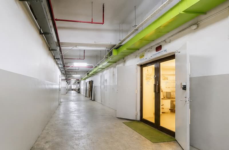 Aljunied Industrial Complex, 623-625 Aljunied Road, 900 sqft, Light Industrial (B1) For Rent, by Yong Chee Kien (CK), 500187396 - Corridor - CommercialGuru.com.sg