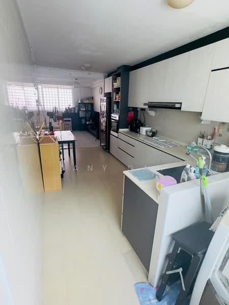 107 Bishan Street 12, 107 Bishan Street 12, 3 Bedrooms, 904 sqft, HDB Flat For Sale, by Zany Gan, 500187405 - Kitchen - PropertyGuru.com.sg