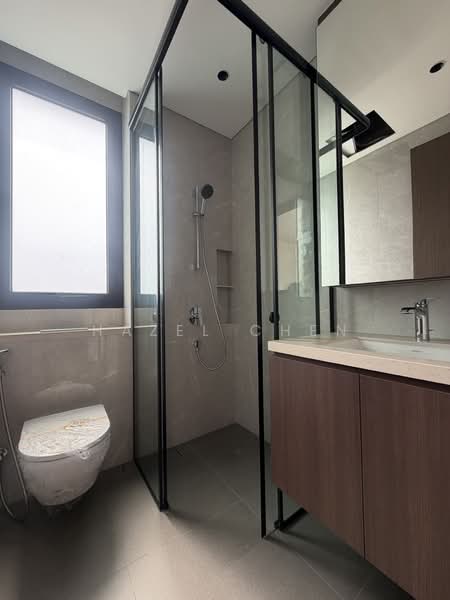 Bournemouth Road, East Coast / Marine Parade, 6 Bedrooms, 8,826 sqft, Detached House For Sale, by Hazel Chen, 500187406 - Bathroom - PropertyGuru.com.sg
