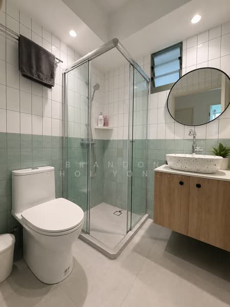 678A Punggol Drive, 678A Punggol Drive, 3 Bedrooms, 1,001 sqft, HDB Flat For Sale, by Brandon Choi Yong Suk, 500187407 - Bathroom - PropertyGuru.com.sg