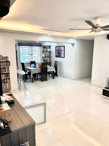 126 Rivervale Street, 126 Rivervale Street, 3 Bedrooms, 1,292 sqft, HDB Flat For Sale, by Chua Hui Tze, 500187421 - Living Room - PropertyGuru.com.sg