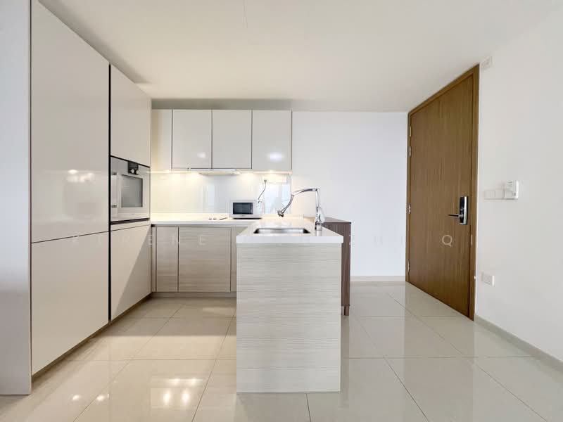 V on Shenton, 5 Shenton Way, 3 Bedrooms, 1,206 sqft, Condominium For Sale, by Kerene Ong Zhi Qi, 500187424 - Kitchen - PropertyGuru.com.sg