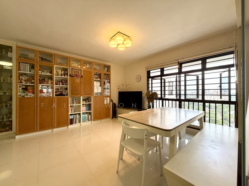 90 Tanglin Halt Road, 90 Tanglin Halt Road, 3 Bedrooms, 968 sqft, HDB Flat For Sale, by Faith Wong 王蕙蕙, 500187429 - Living Room - PropertyGuru.com.sg
