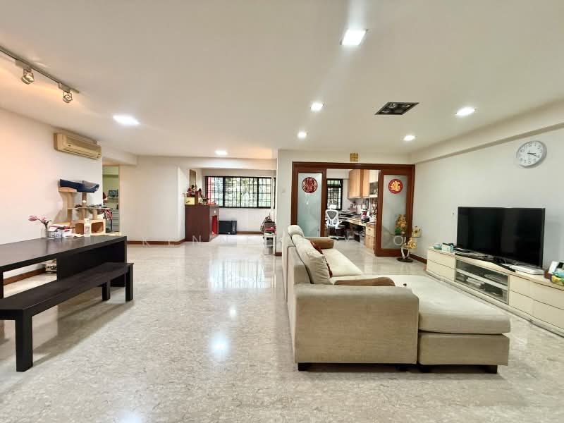 304 Canberra Road, 304 Canberra Road, 4 Bedrooms, 1,518 sqft, HDB Flat For Sale, by Kenneth Yeo, 500187431 - Living Room - PropertyGuru.com.sg