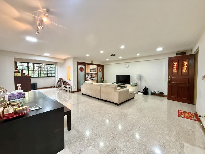 304 Canberra Road, 304 Canberra Road, 4 Bedrooms, 1,518 sqft, HDB Flat For Sale, by Kenneth Yeo, 500187431 - Living Room - PropertyGuru.com.sg