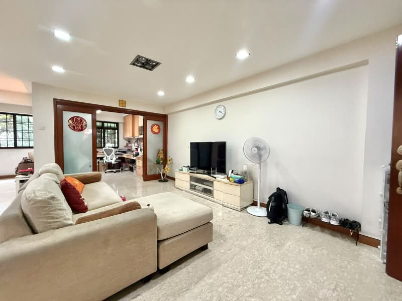 304 Canberra Road, 304 Canberra Road, 4 Bedrooms, 1,518 sqft, HDB Flat For Sale, by Kenneth Yeo, 500187431 - Living Room - PropertyGuru.com.sg