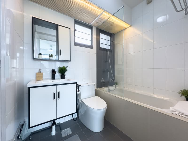 315B Punggol Way, 315B Punggol Way, 2 Bedrooms, 732 sqft, HDB Flat For Sale, by Wanni Chan 陈寀颖, 500187488 - Bathroom - PropertyGuru.com.sg