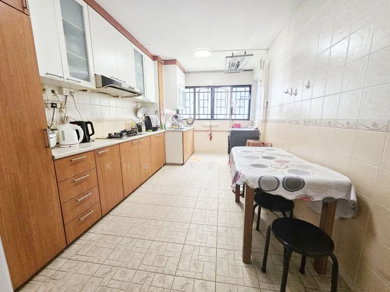 102 Woodlands Street 13, 102 Woodlands Street 13, 2 Bedrooms, 721 sqft, HDB Flat For Sale, by Khai Rambo, 500187500 - Kitchen - PropertyGuru.com.sg