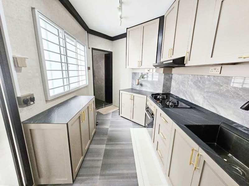 227A Compassvale Drive, 227A Compassvale Drive, 3 Bedrooms, 1,313 sqft, HDB Flat For Rent, by Khai Rambo, 500187507 - Kitchen - PropertyGuru.com.sg