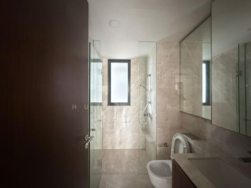 JadeScape, 12 Shunfu Road, 4 Bedrooms, 1,259 sqft, Condominium For Rent, by Huang Han, 500187511 - Bathroom - PropertyGuru.com.sg