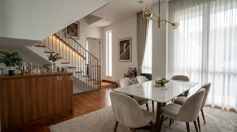 Rare Cluster Detached in Hua Guan Avenue, , 5 Bedrooms, 4,682 sqft, Detached House For Sale, by Marius Wong, 500187513 - Dining Room - PropertyGuru.com.sg