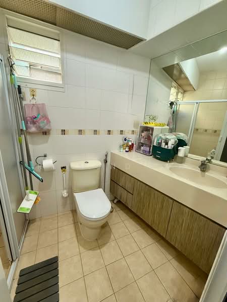 264C Compassvale Bow, 264C Compassvale Bow, 3 Bedrooms, 990 sqft, HDB Flat For Sale, by Raymond Tan, 500187528 - Bathroom - PropertyGuru.com.sg