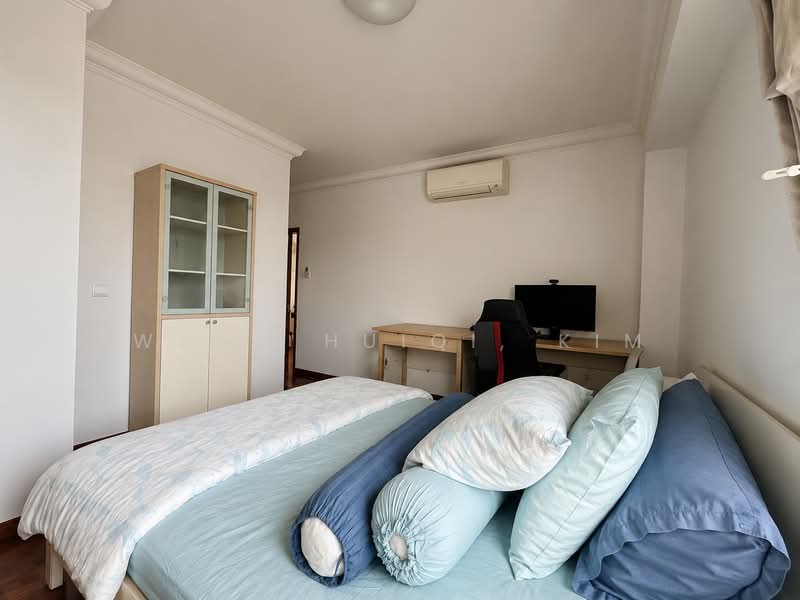 Aquarius By The Park, 3 Bedok Reservoir View, 3 Bedrooms, 2,185 sqft, Condominium For Sale, by Wang Huiqi, Kim, 500187529 - Junior Master - PropertyGuru.com.sg
