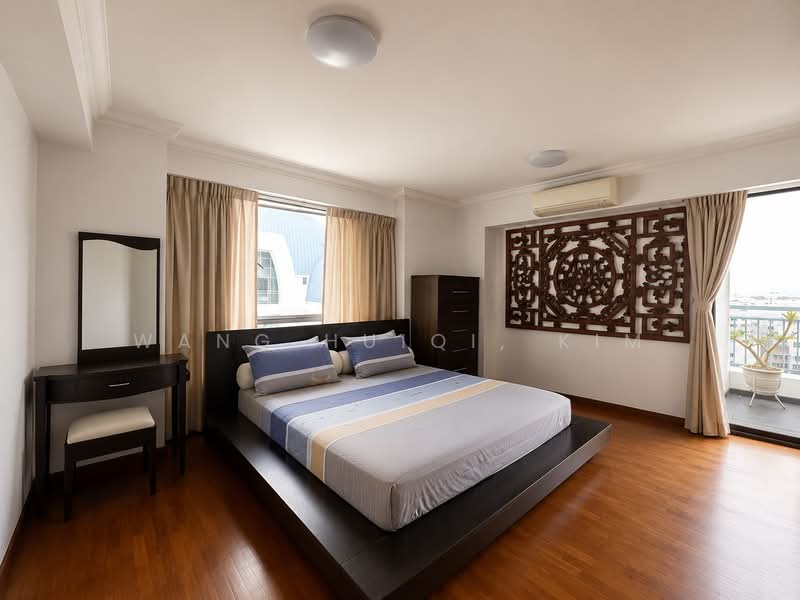 Aquarius By The Park, 3 Bedok Reservoir View, 3 Bedrooms, 2,185 sqft, Condominium For Sale, by Wang Huiqi, Kim, 500187529 - Master Bedroom - PropertyGuru.com.sg