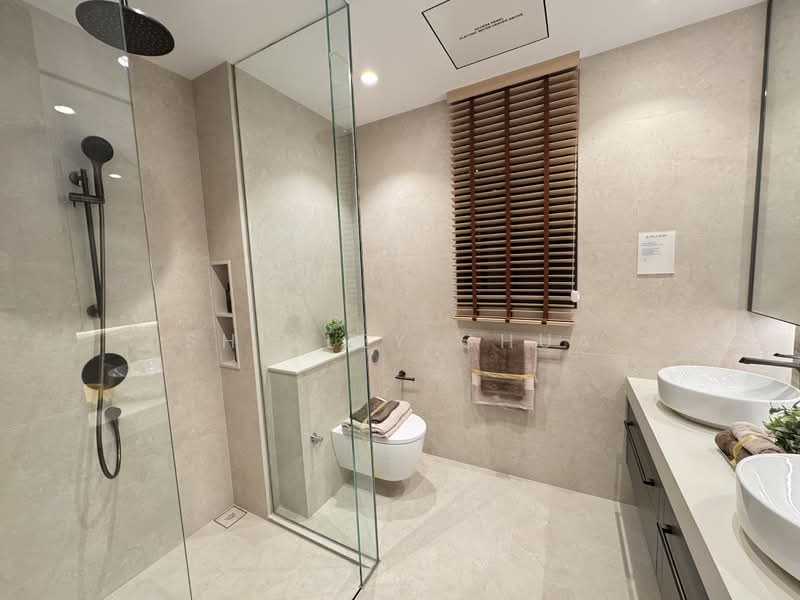 Vela Bay, Bayshore Road, 5 Bedrooms, 1,582 sqft, Condominium For Sale, by Shirley Chua, 500187538 - Bathroom - PropertyGuru.com.sg
