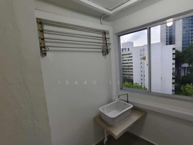 Pine Grove, 1P Pine Grove, 5 Bedrooms, 1,324 sqft, Condominium For Rent, by Isaac Lin, 500187539 - PropertyGuru.com.sg