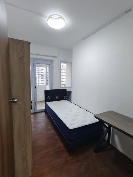 Pine Grove, 1P Pine Grove, 5 Bedrooms, 1,324 sqft, Condominium For Rent, by Isaac Lin, 500187539 - PR3 Bedroom - PropertyGuru.com.sg