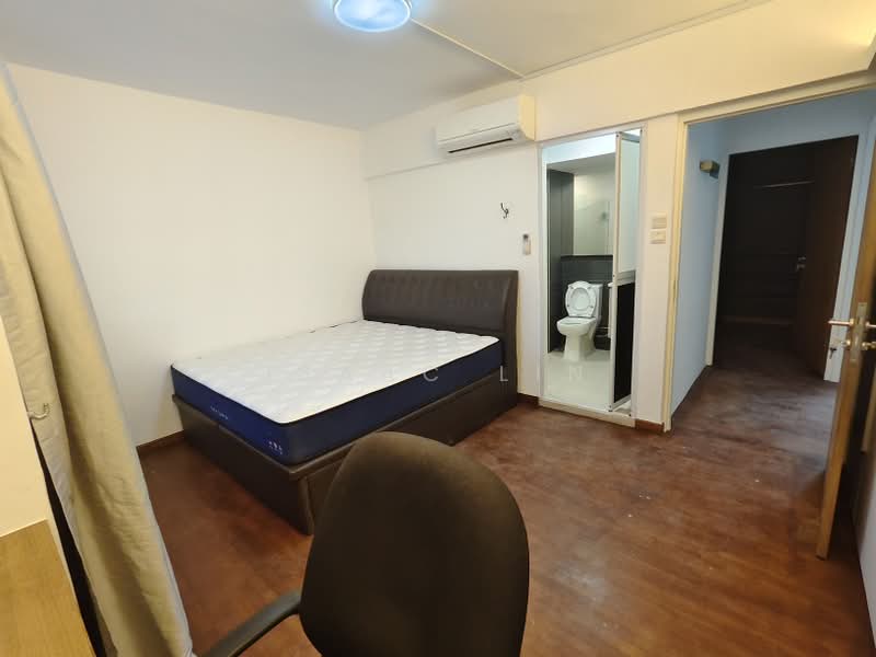 Pine Grove, 1P Pine Grove, 5 Bedrooms, 1,324 sqft, Condominium For Rent, by Isaac Lin, 500187539 - Master Bedroom - PropertyGuru.com.sg