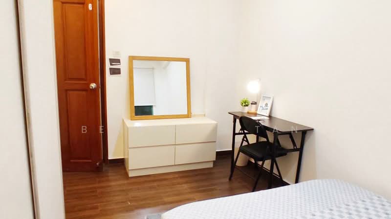 Changi Green, 712 Upper Changi Road East, Room Rental, 120 sqft, Condominium For Rent, by Bennedict Tan, 500187556 - Bedroom - PropertyGuru.com.sg