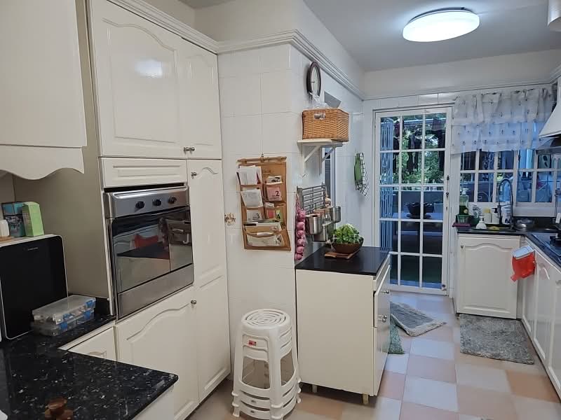 538 Hougang Street 52, 538 Hougang Street 52, 4 Bedrooms, 1,582 sqft, HDB Flat For Sale, by Jit Kaur, 500187568 - Kitchen - PropertyGuru.com.sg