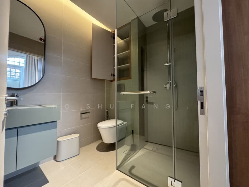 Cove 111 Jalan Besar, , Room Rental, 614 sqft, Walk-up Apartment For Rent, by Ho Shu Fang ., 500187580 - Bathroom - PropertyGuru.com.sg