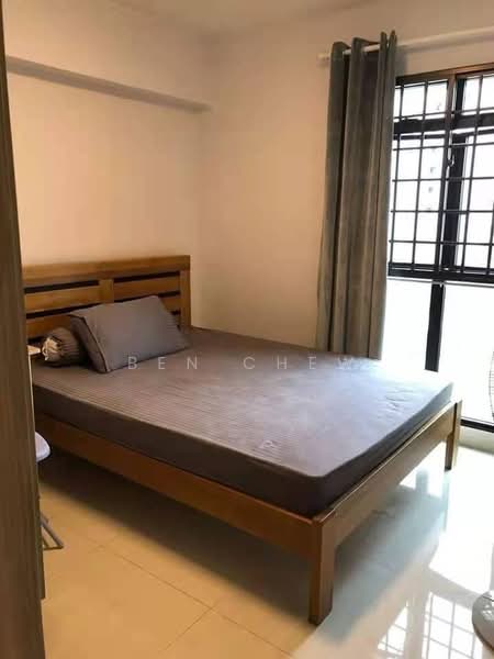 684B Jurong West Street 64, 684B Jurong West Street 64, 3 Bedrooms, 1,011 sqft, HDB Flat For Sale, by Ben Chew, 500187587 - Bedroom - PropertyGuru.com.sg