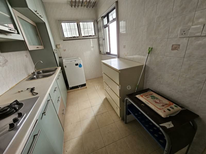 981A Buangkok Crescent, 981A Buangkok Crescent, 3 Bedrooms, 969 sqft, HDB Flat For Rent, by PY Wong, 500187588 - Kitchen - PropertyGuru.com.sg