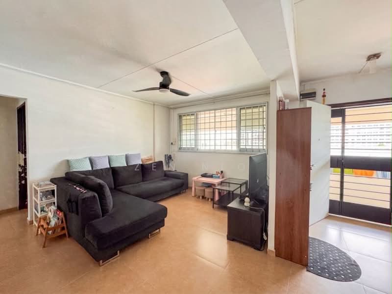482 Pasir Ris Drive 4, 482 Pasir Ris Drive 4, 3 Bedrooms, 1,109 sqft, HDB Flat For Sale, by Zen Neo, 500187589 - Living Room - PropertyGuru.com.sg