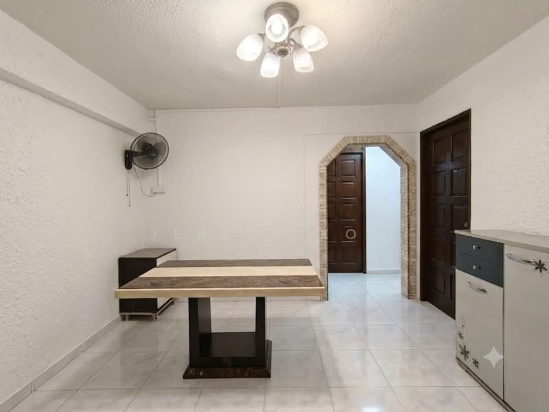 119 Potong Pasir Avenue 1, 119 Potong Pasir Avenue 1, 3 Bedrooms, 1,076 sqft, HDB Flat For Sale, by Jeremy Koh, 500187593 - Dining Room - PropertyGuru.com.sg